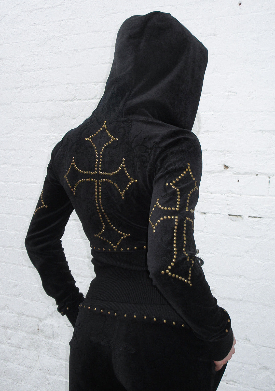 REBEL velours hoodie met rits en studs, zwart