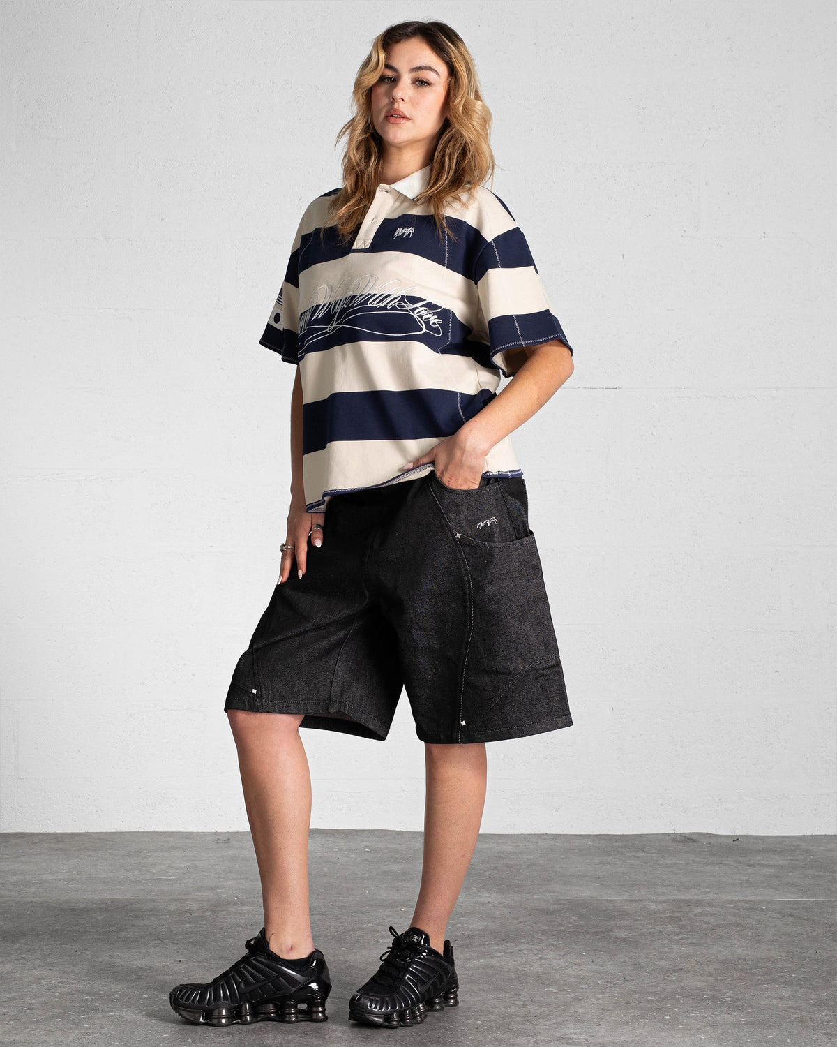"RIFT" DENIM RAW SHORT - BLACK