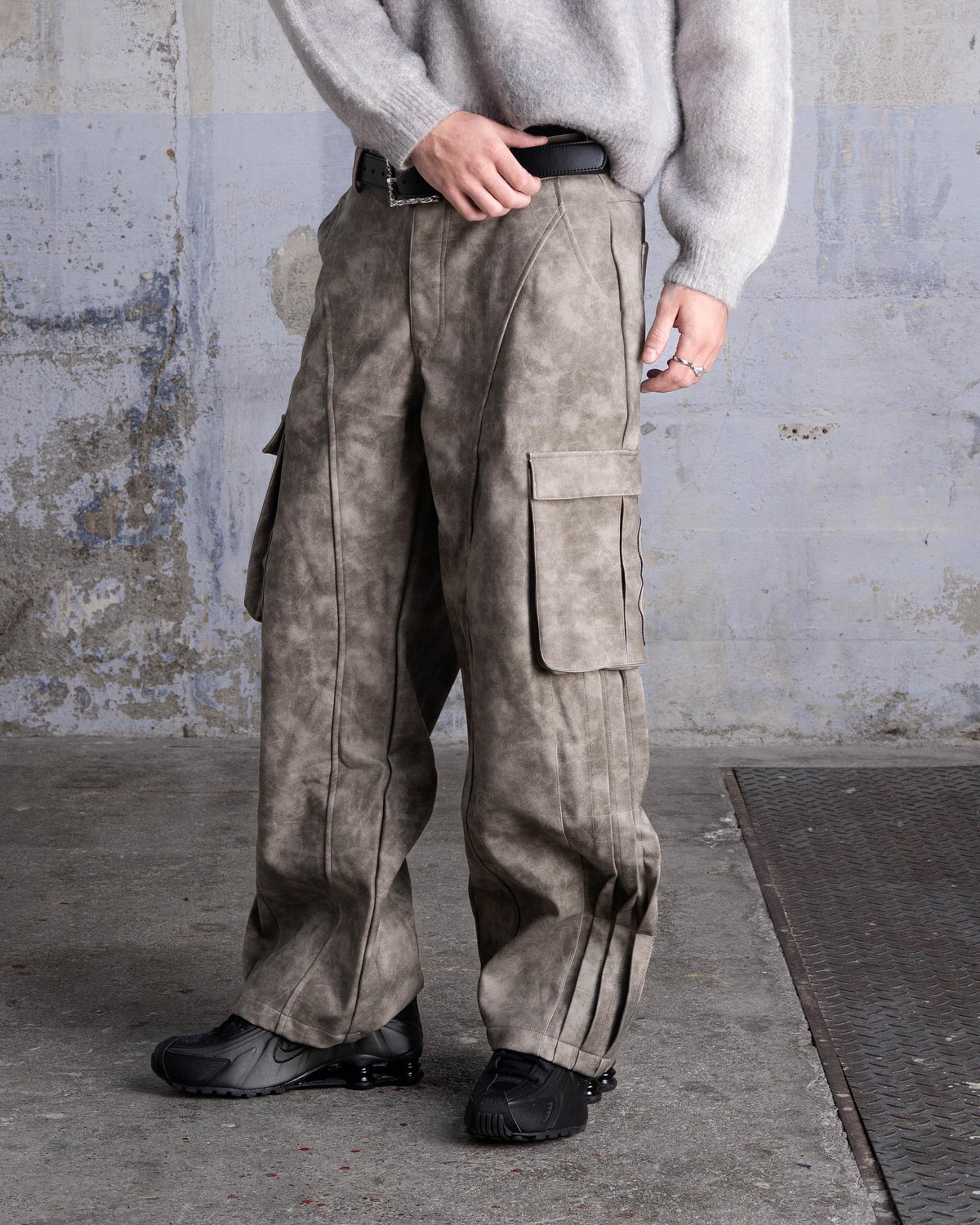 "SHARK" Cargo Pants - Beige