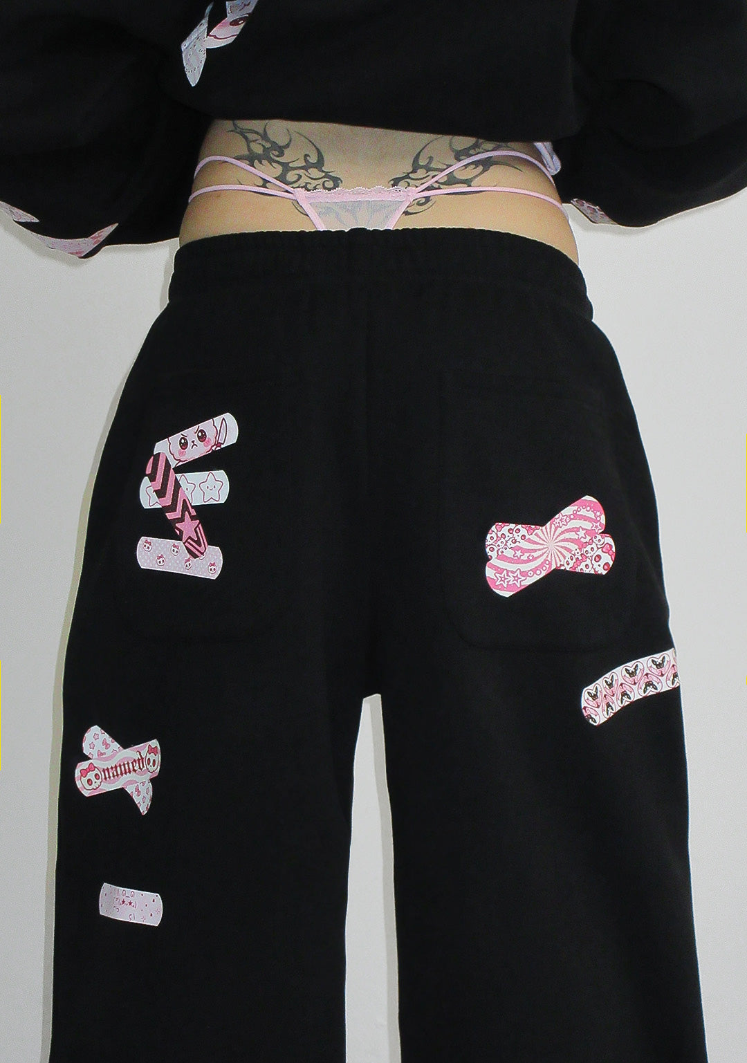 STITCH TEDDY OVERSIZED-JOGGINGHOSE SCHWARZ