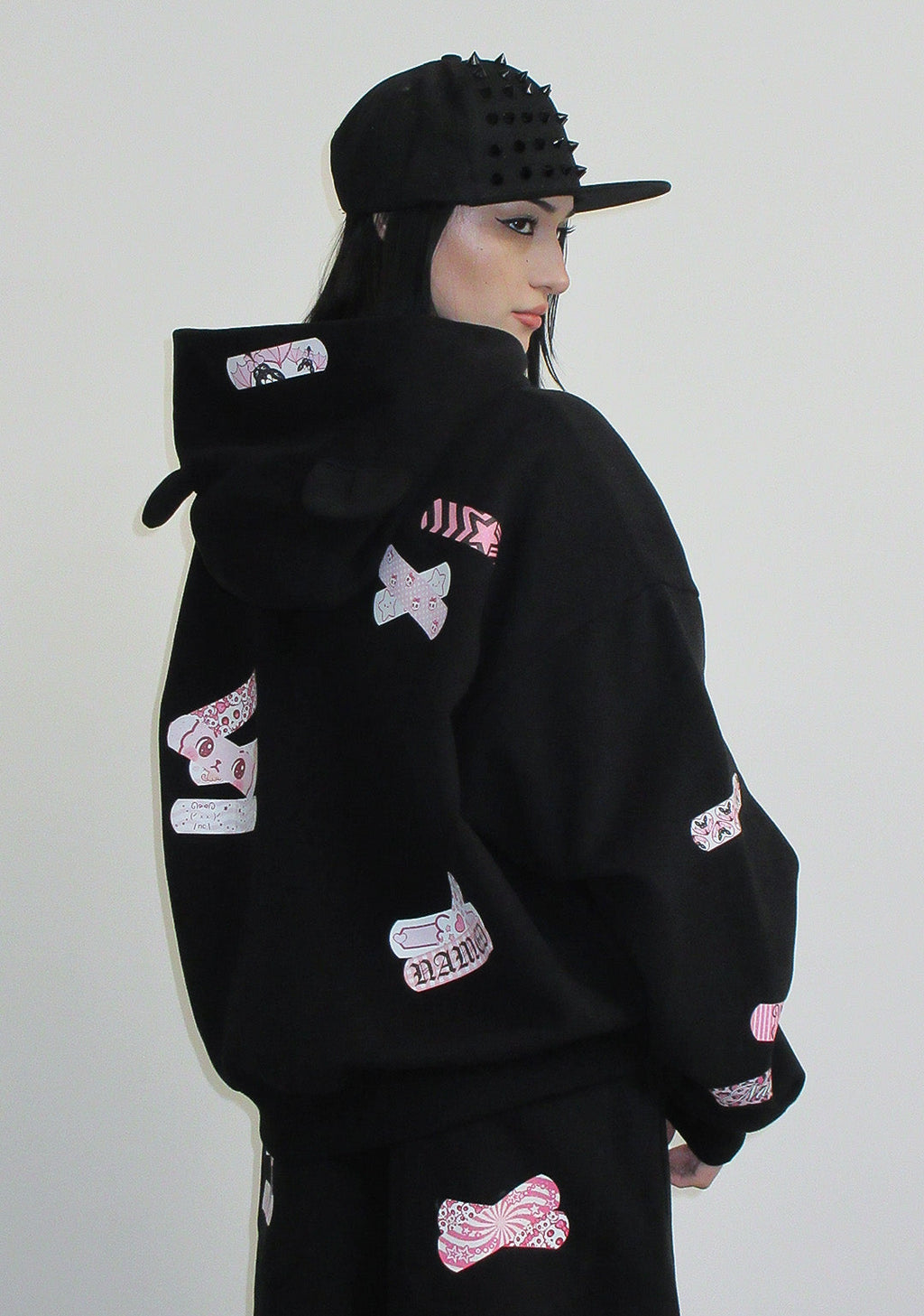 FELPA CON CAPPUCCIO TEDDY STITCH CON ZIP, NERA