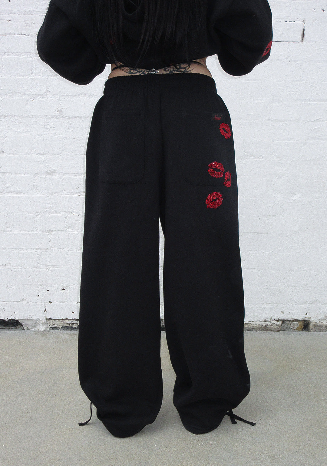 TEASE RHINESTONE KISS OVERSIZE-JOGGINGHOSE SCHWARZ