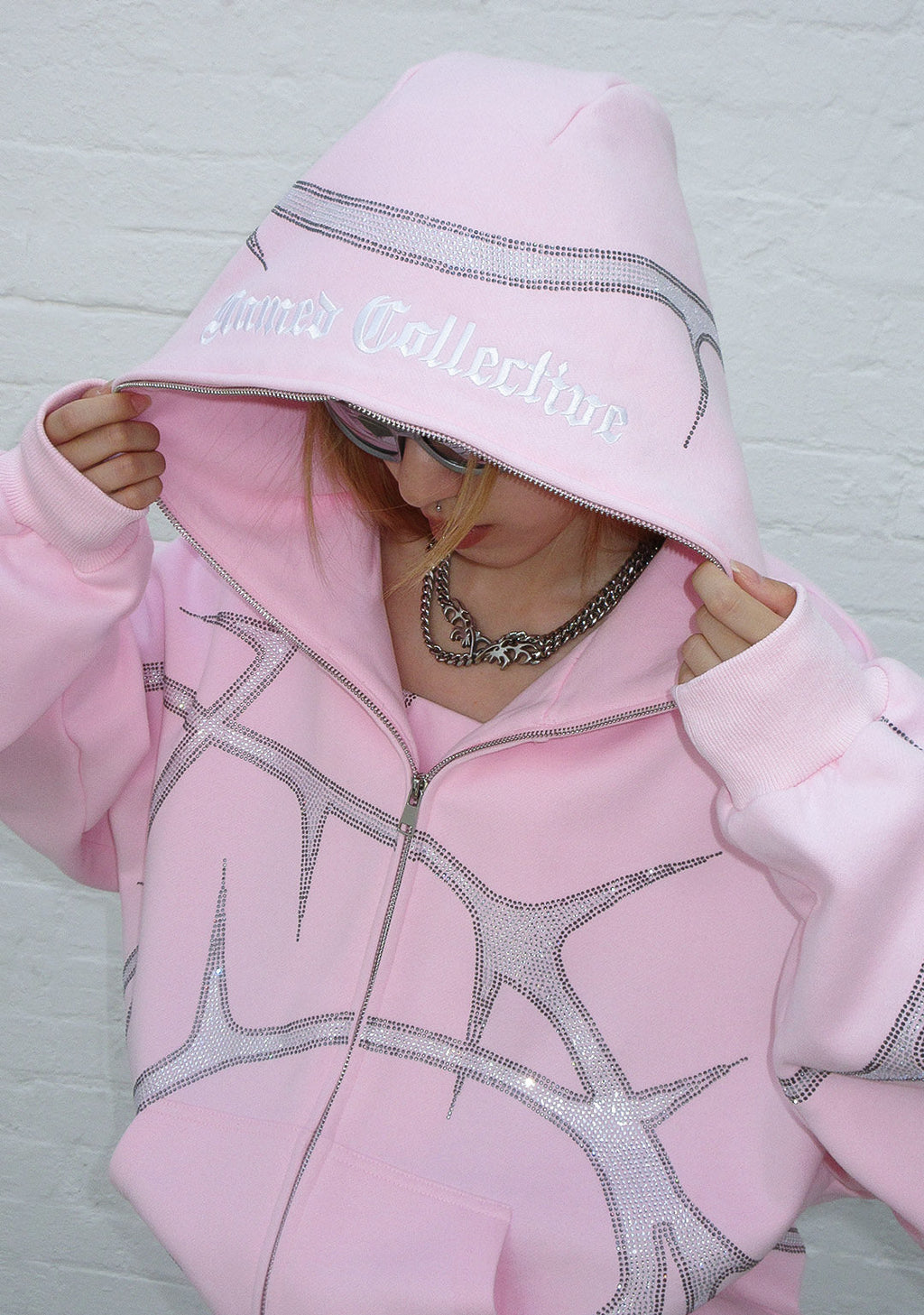 Felpa con cappuccio THORN con strass e zip, rosa cipria
