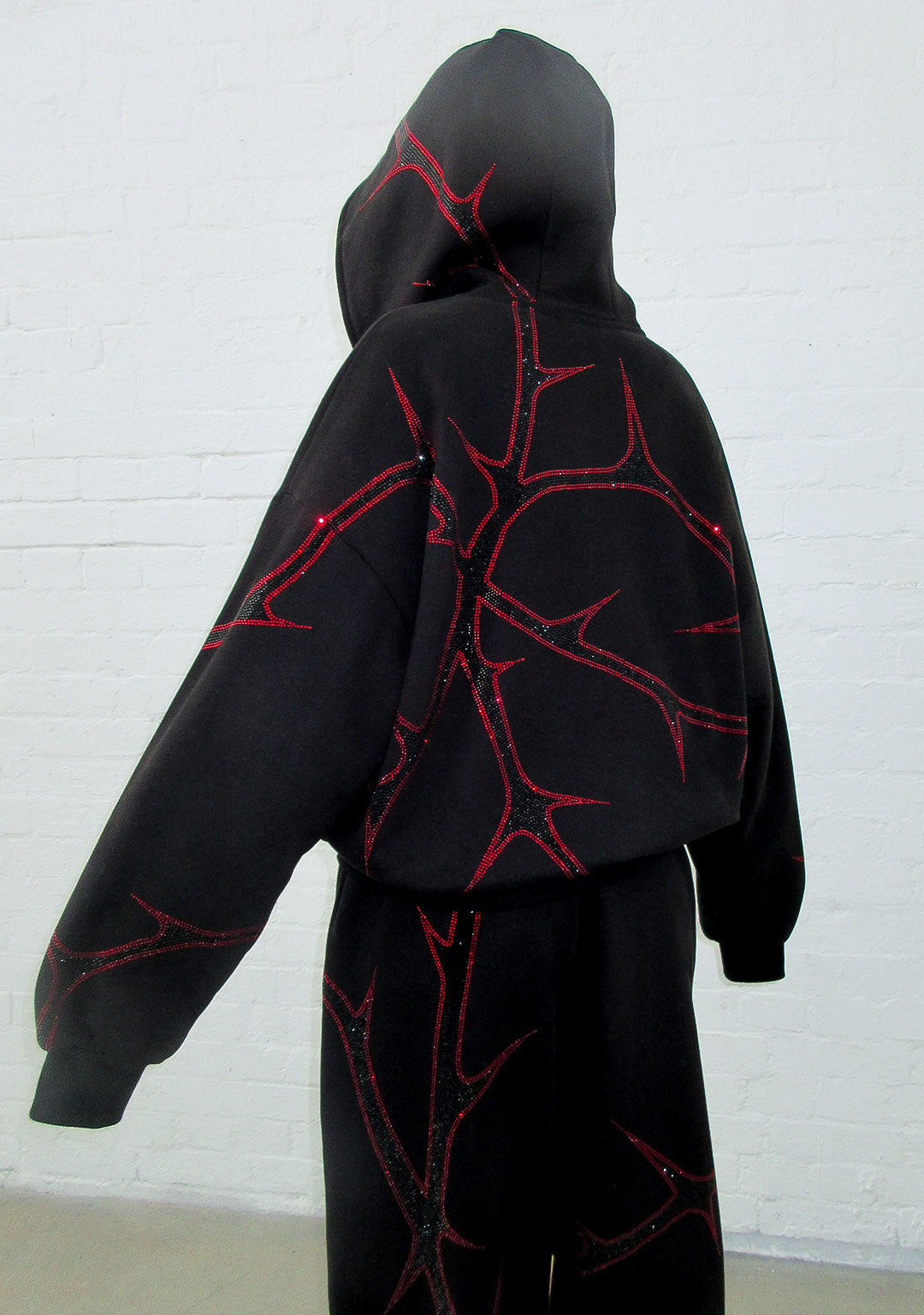 THORN-ritshoodie met strassteentjes ZWART EN ROOD