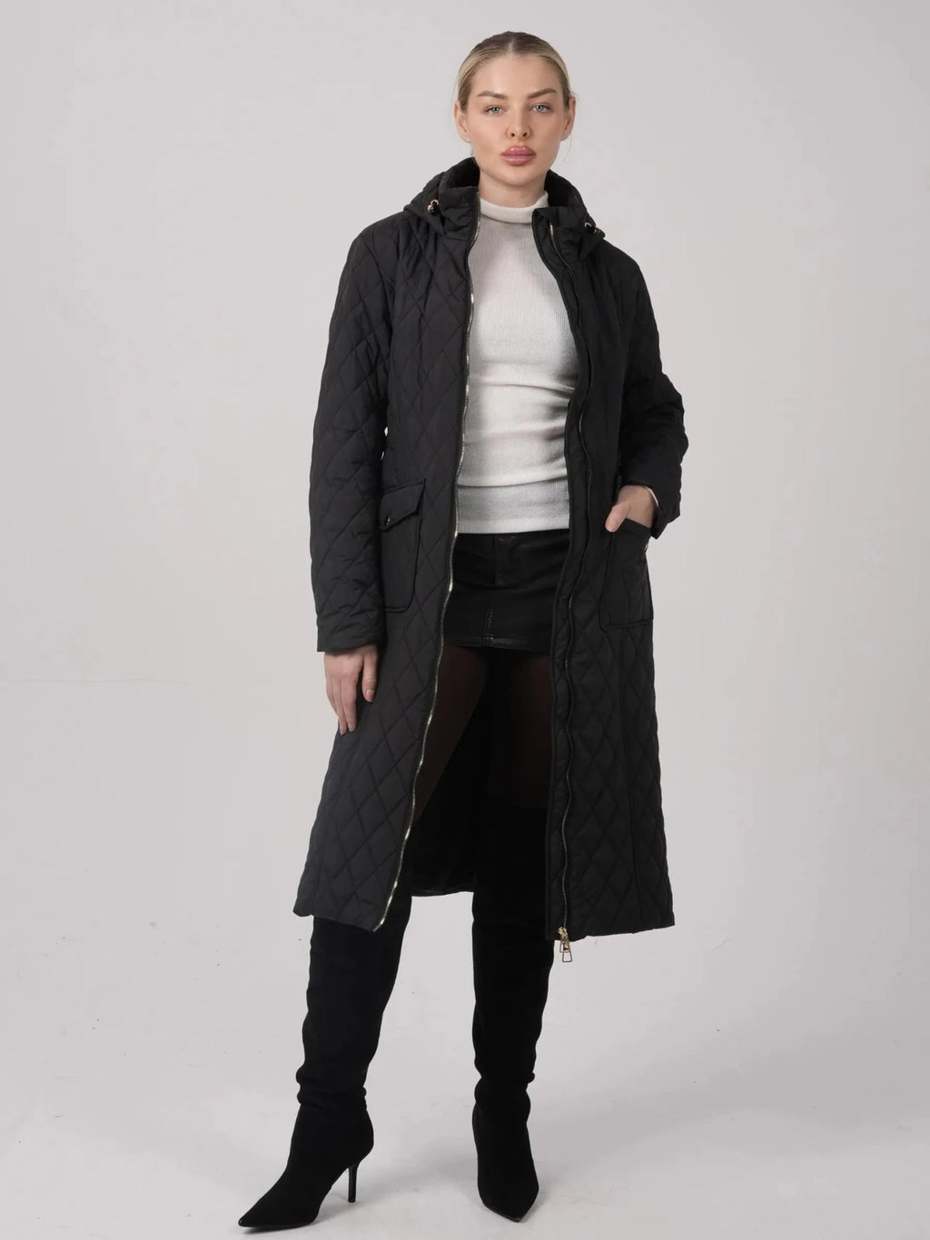 Manteau long matelassé à losanges avec ceinture