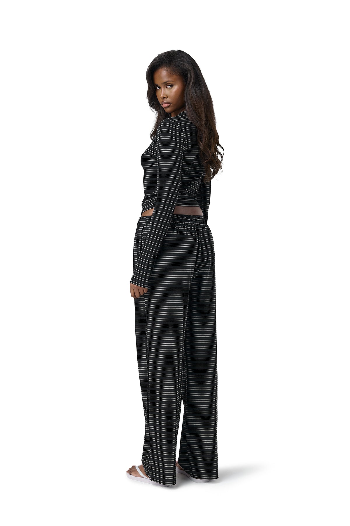 Wilbur Soft Longsleeve Top in Black